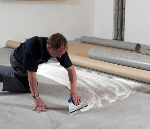 Уверенно и качественно: закатка пола под линолеум своими руками 03