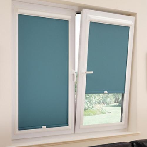 Какие механизмы управления рулонными шторами самые удобные. Ручное управление рулонными шторами