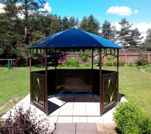 Беседка 6 на 4 из металла. Выбор оптимальной формы и размеров