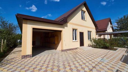 Дизайн секционных гаражных ворот. Подъемно-секционные