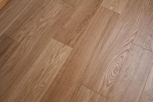 Какие покрытия для пола лучше всего подходят для помещений с высокой проходимостью. Виды напольных покрытий: что выбрать в 2025 году?