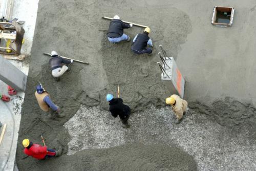 Пропорции цемента и песка для штукатурки стен на улице. Процесс замешивания цементной штукатурки 17 Пропорции цемента и песка для штукатурки стен на улице. Процесс замешивания цементной штукатурки 17