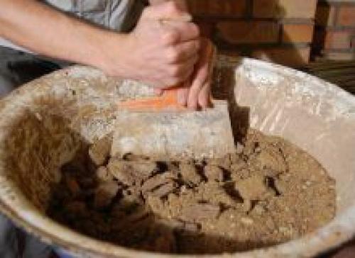 Штукатурка наружных стен цементным раствором. Виды штукатурных смесей для наружных работ