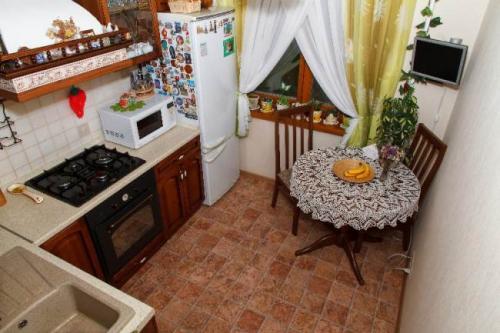 Какое напольное покрытие выбрать для кухни: полное руководство 07