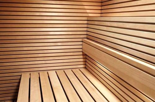 Как избежать зазоров между вагонкой и стенами или потолком. Подготовка материала