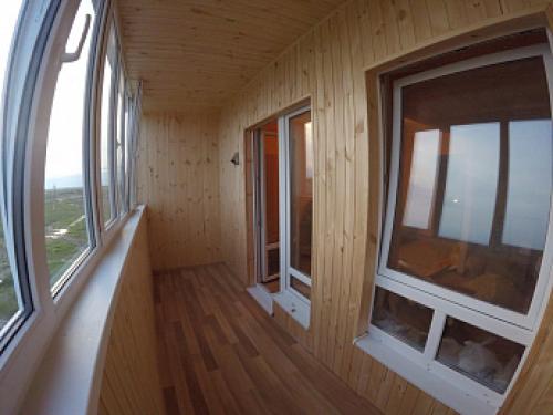 Как обшить балкон вагонкой своими руками: пошаговая инструкция 06 Как обшить балкон вагонкой своими руками: пошаговая инструкция 06