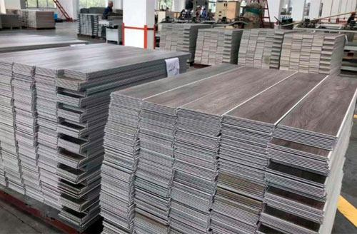 Дешевые напольные покрытия для кухни: 4 лучших варианта 01