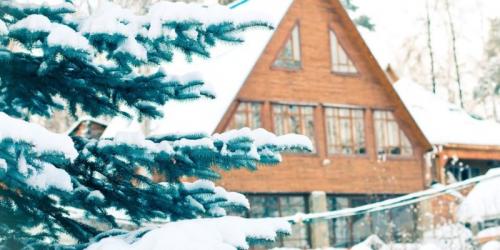 Как лучше утеплять дом из бруса изнутри или снаружи. Преимущества и недостатки утепления стен в брусовом доме