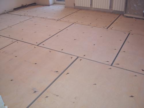 Царапины на пробковом полу. Типы напольной натуральной пробки