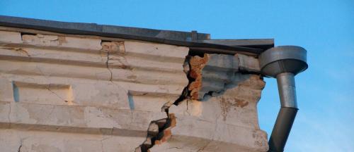 Что делать, если на стене есть трещины. {28.02.25}