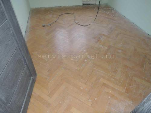 Улучшите внешний вид и долговечность паркета с помощью циклевки и покрытия лаком 03 Улучшите внешний вид и долговечность паркета с помощью циклевки и покрытия лаком 03