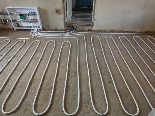 Теплый пол на неровной поверхности. Почему не нужно выравнивать плиту под теплый пол