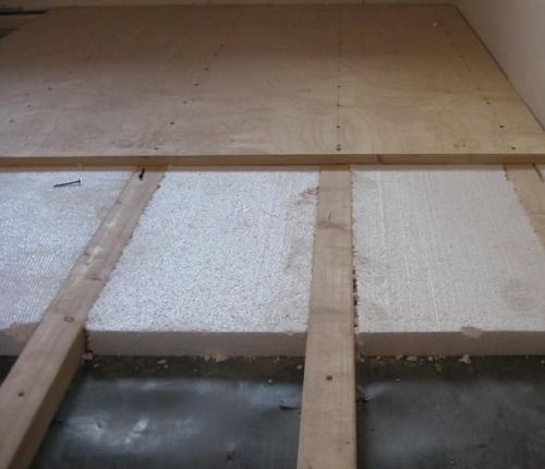 Пошаговое руководство по укладке фанеры на деревянный пол: советы и рекомендации 08 Пошаговое руководство по укладке фанеры на деревянный пол: советы и рекомендации 08