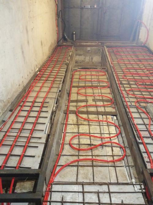 Толщина стяжки теплого пола в гараже. Все виды