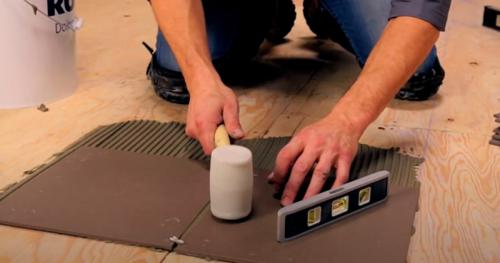 Преимущества укладки фанеры на деревянный пол: почему это выгодно 07