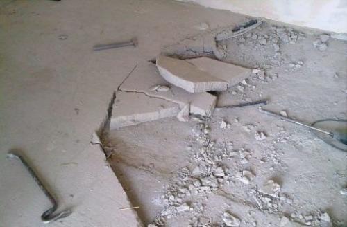 Как устранить трещины в бетонном полу. Трещины, бугры и отслоение. Как восстановить стяжку пола