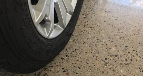 Бетонный пол в гараже под ключ. Заливка бетонного пола в гараже в Москве