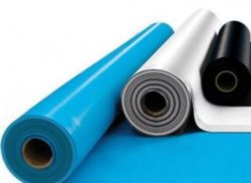 Как уложить гидроизоляцию под металлочерепицу. Используемые материалы