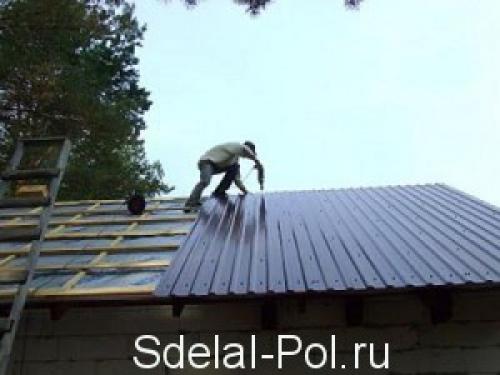 Монтаж гидроизоляции кровли. Укладка паро и гидроизоляции под металлочерепицу или профнастил