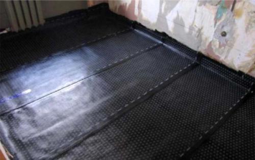 Гидроизоляция бетонного пола в частном доме. Как гидроизолировать бетон — 6 способов защиты пола от влаги 06 Гидроизоляция бетонного пола в частном доме. Как гидроизолировать бетон — 6 способов защиты пола от влаги 06