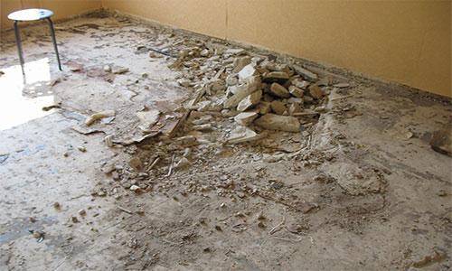 Как уложить ламинат на неровный пол. Как положить ламинат на неровный пол