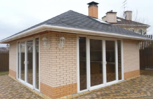 Закрытая беседка с мангалом. Созидание своего маленького уединенного мира