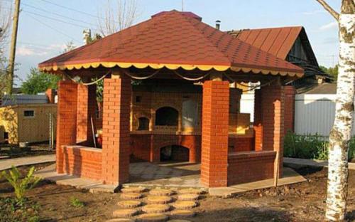 Шестиугольная беседка из металла. Виды конструкций и варианты дизайна