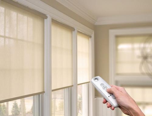 Как крепить рулонные шторы на неоткрывающиеся окна. На что следует обратить внимание при покупке рулонных штор