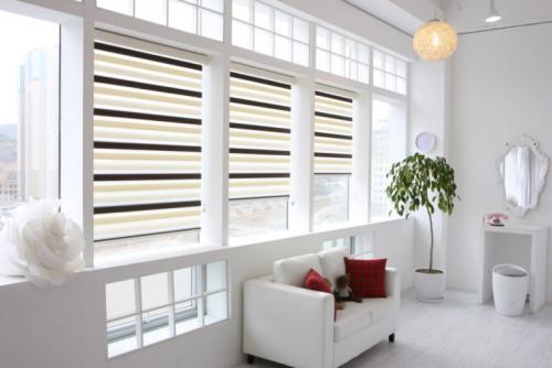 Как крепить рулонные шторы день-ночь. О рулонных шторах День Ночь на пластиковые окна