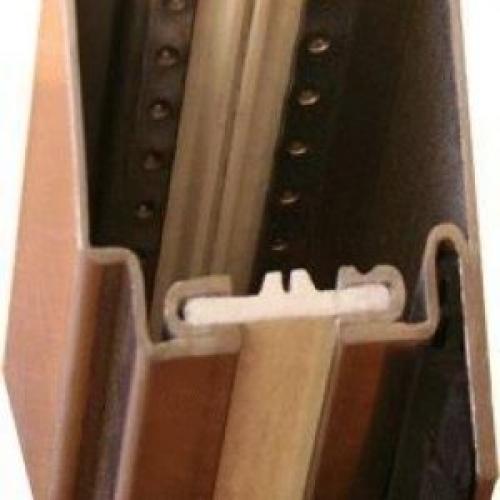 Утепление дверной коробки монтажной пеной. Как металлическую дверь сделать теплой?