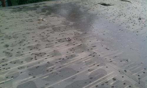 Примыкание навеса к дому. Навес из поликарбоната, примыкающий к дому: материалы, сборка и его монтаж