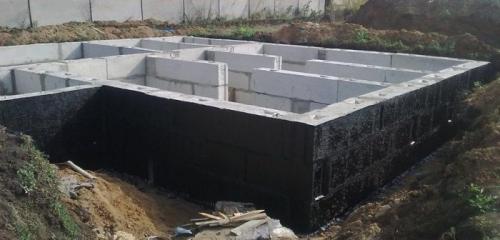 Устройство гидроизоляции под коньком кровли из.. Отличия и особенности при гидроизоляции скатной и плоской крыши 05 Устройство гидроизоляции под коньком кровли из.. Отличия и особенности при гидроизоляции скатной и плоской крыши 05