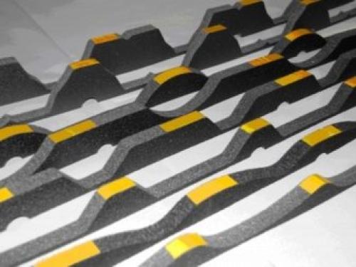 Уплотнитель под конек металлочерепицы. Уплотнитель для металлочерепицы: критерии выбора 02