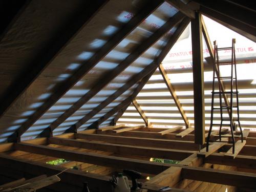 Нужна ли пароизоляция под металлочерепицу холодной крыши. Нужна ли гидроизоляция под металлочерепицу холодной крыши? 03