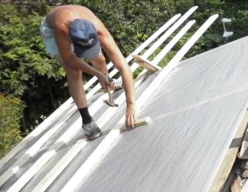 Гидроизоляционная пленка для крыши. Кровельная гидроизоляционная пленка: 3 наилучших варианта