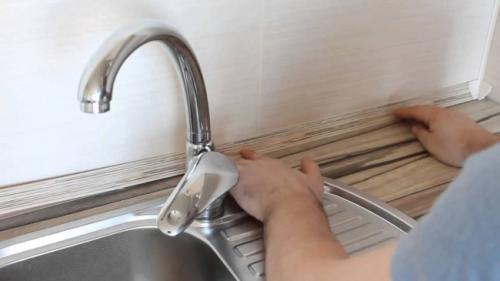 Плинтусы для столешниц: лучшие модели и их характеристики 27