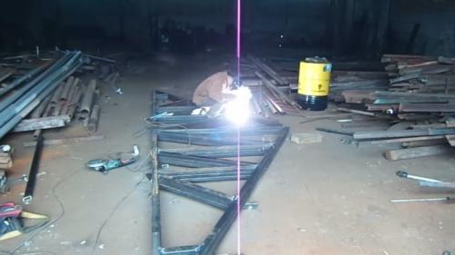 Какие факторы следует учитывать при выборе профтруб для навеса. Способы сборки каркаса для навеса