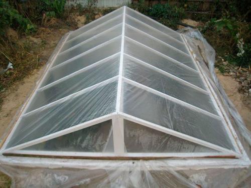 Мини теплица своими руками. Как сделать парник своими руками: лучшие проекты