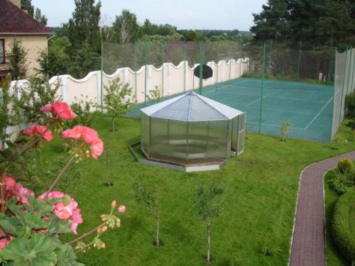 Круглая оранжерея. Круглая теплица: как построить самостоятельно простые проекты (83 фото-идеи)