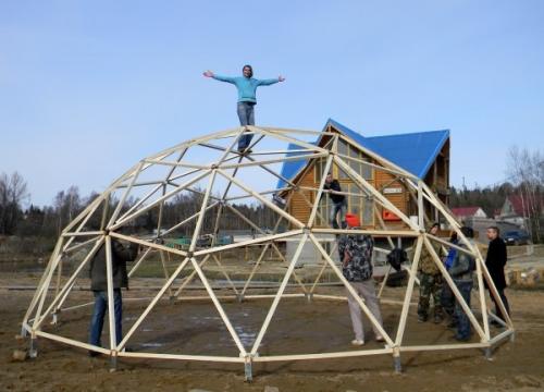 Круглая теплица своими руками. 1 Характеристика круглых теплиц