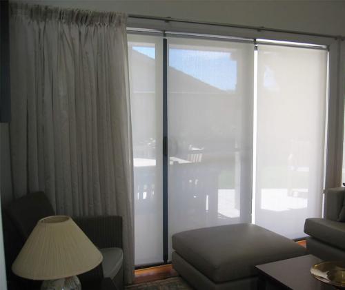 Рулонные шторы: оттенок комфорта и эстетики в вашей квартире 07 Рулонные шторы: оттенок комфорта и эстетики в вашей квартире 07