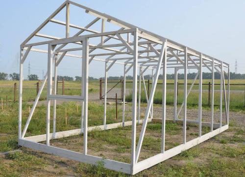 Теплица из дерева своими руками. Пошаговая инструкция по строительству деревянной теплицы: лучшие идеи, сочетание материалов, чертежи и советы огородников