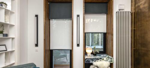 Рулонные шторы для пластиковых окон: как правильно установить и настроить 08