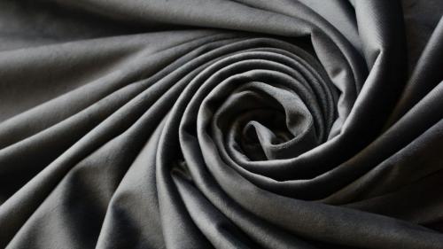 Какие преимущества имеют обычные шторы. Как выбрать идеальные шторы для вашего дома. В чем преимущества различных видов тканевых штор?