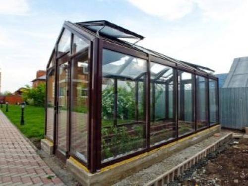 Самые лучшие проекты зимних теплиц. Типовая технология возведения такой постройки 27