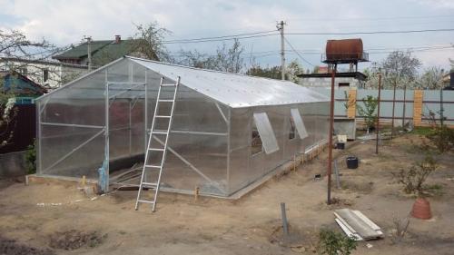 Самые лучшие проекты зимних теплиц. Типовая технология возведения такой постройки 25