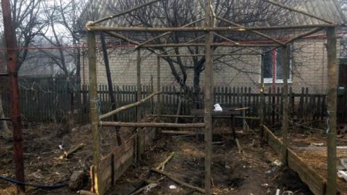 Теплица своими руками дешево. Процесс строительства бюджетной теплицы