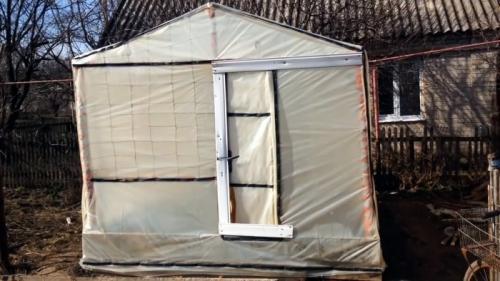 Теплица своими руками дешево. Процесс строительства бюджетной теплицы