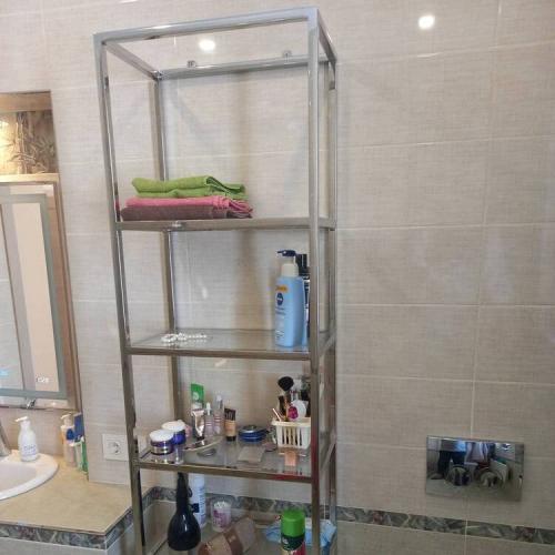 Как расположить полки в ванной комнате размером 2х2 03