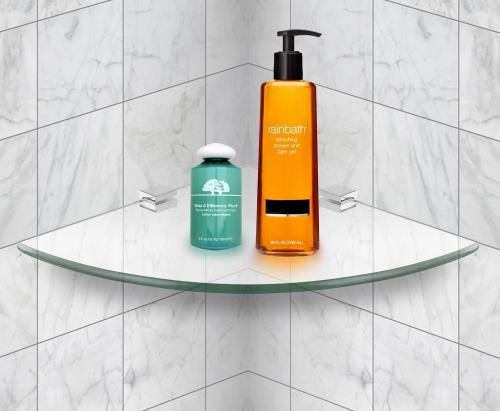 Как расположить полки в ванной комнате размером 2х2 12